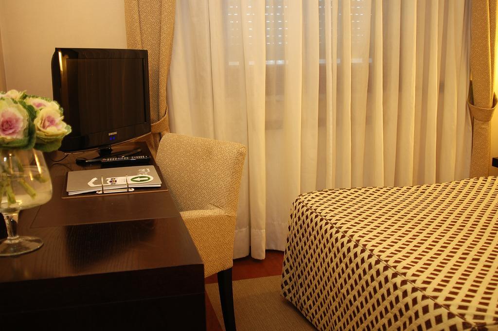 Best Western Hotel San Germano Naples Room photo